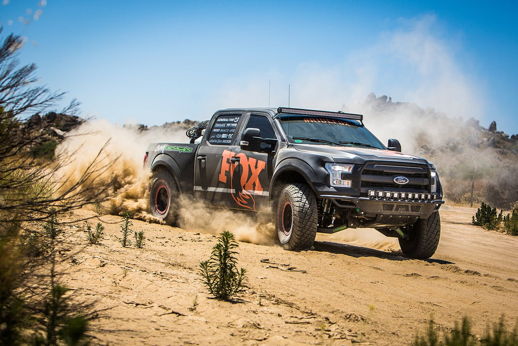 FOX Offroad Shocks 985-24-151 PERFORMANCE SERIES 2.0 SMOOTH BODY IFP SHOCK for Select Ford F-250 Super Duty, Ford F-350 Super Duty, Ford F-450 Super Duty, Ford F-550 Super Duty