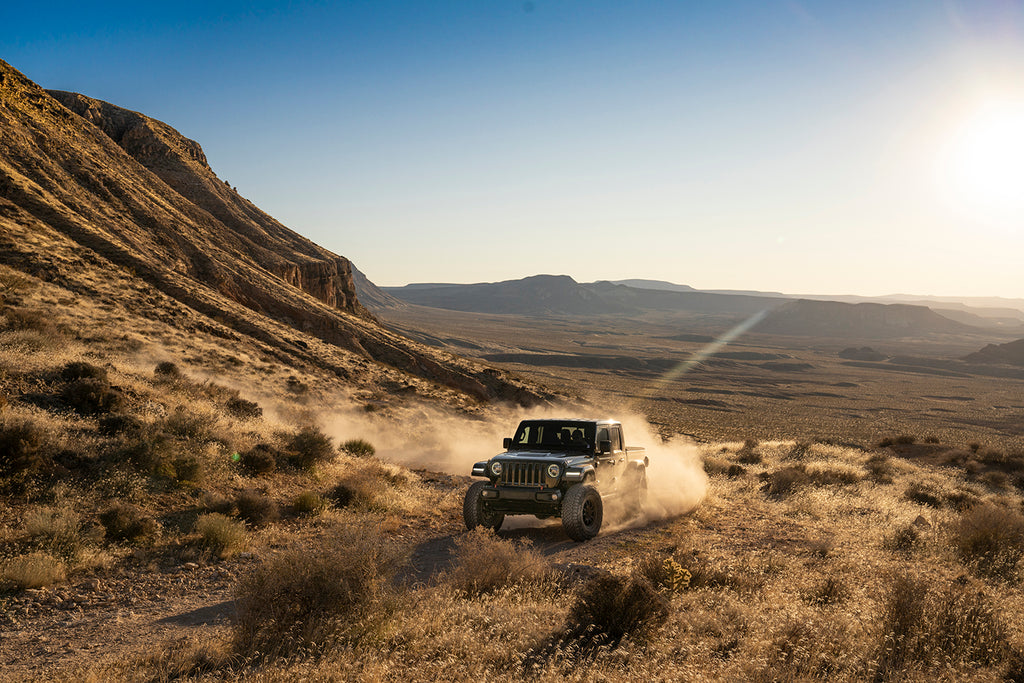 FOX Offroad Shocks 985-24-230 PERFORMANCE SERIES 2.0 SMOOTH BODY RESERVOIR SHOCK for Select Jeep Gladiator