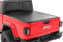 Load image into Gallery viewer, Rough Country 50620500 Hard Roll Up Bed Cover for Select Jeep Gladiator