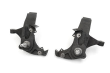 Load image into Gallery viewer, Rough Country 7500 Lift Spindles for Select Chevrolet C1500, Chevrolet C1500 Suburban, Chevrolet Tahoe, GMC C1500, GMC C1500 Suburban, GMC Yukon
