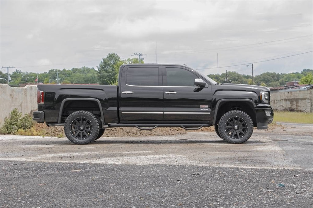 Rough Country 19457RED Suspension Lift Kit w/Shocks for Select Chevrolet Silverado 1500, GMC Sierra