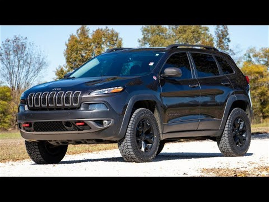 Rough Country 60400 Suspension Lift Kit for Select Jeep Cherokee