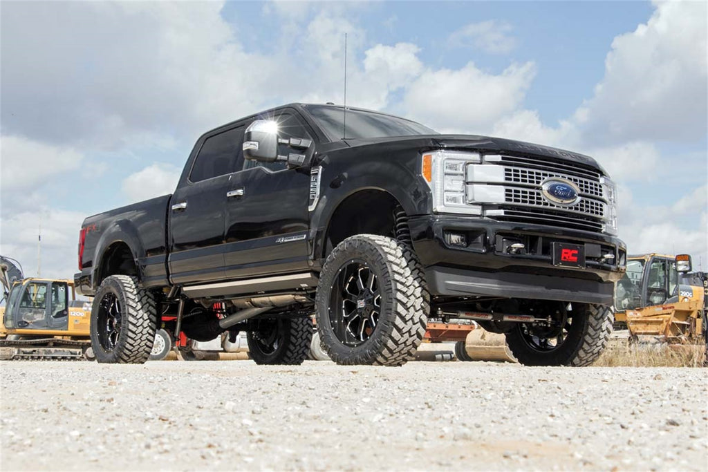 Rough Country 51240 Suspension Lift Kit w/Shocks for Select Ford F-250 Super Duty, Ford F-350 Super Duty