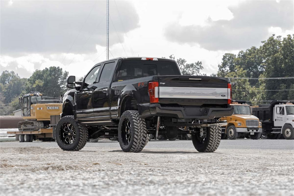 Rough Country 51250 Suspension Lift Kit w/Shock for Select Ford F-250 Super Duty, Ford F-350 Super Duty