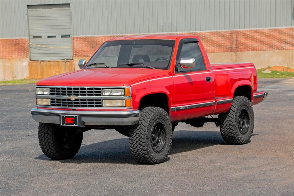 Rough Country 27130 Suspension Lift Kit w/Shocks for Select Chevrolet C1500, GMC C1500