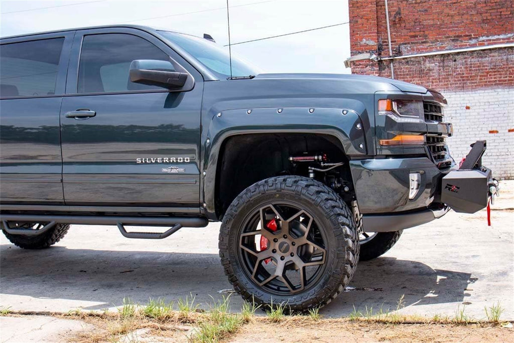 Rough Country 29857 Suspension Lift Kit for Select Chevrolet Silverado 1500, GMC Sierra