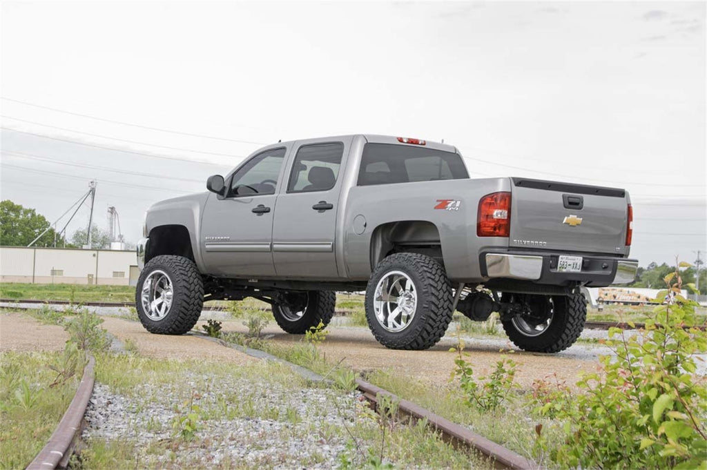 Rough Country 26431 Suspension Lift Kit for Select GMC Sierra