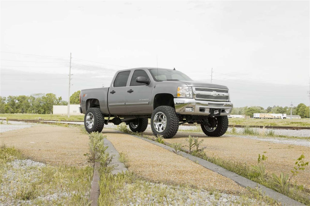 Rough Country 26440 Suspension Lift Kit w/Shocks for Select Chevrolet Silverado 1500, GMC Sierra