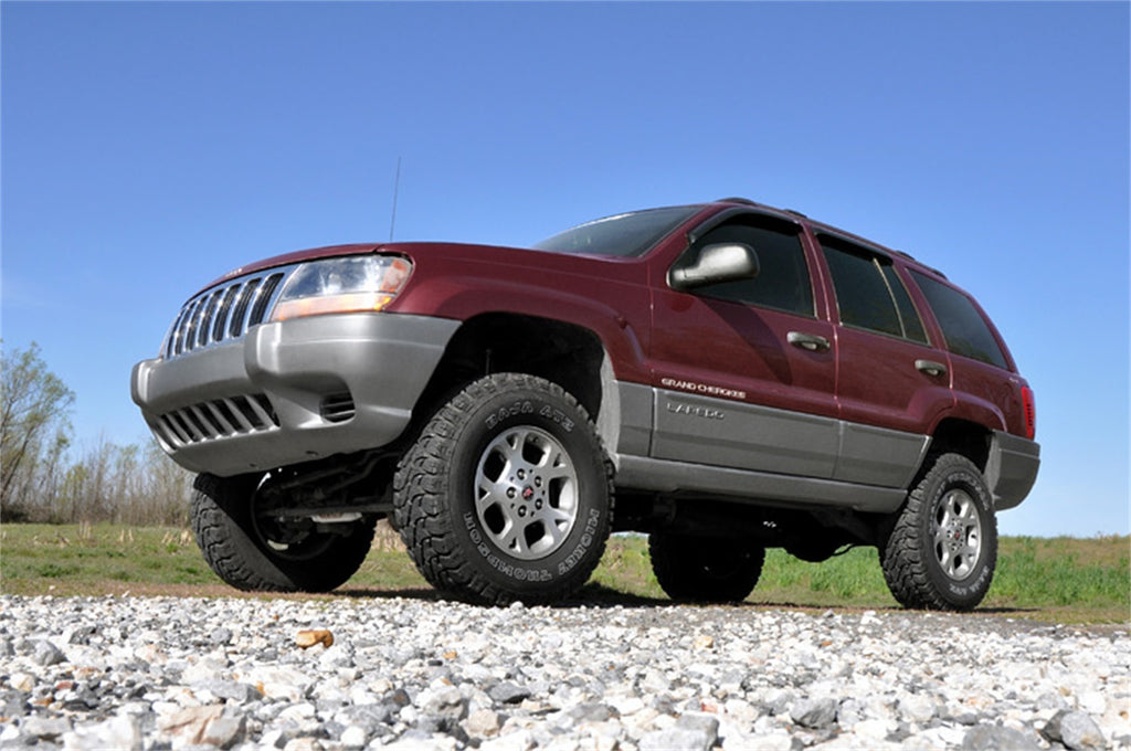 Rough Country 698.20 Suspension Lift Kit w/Shocks for Select Jeep Grand Cherokee