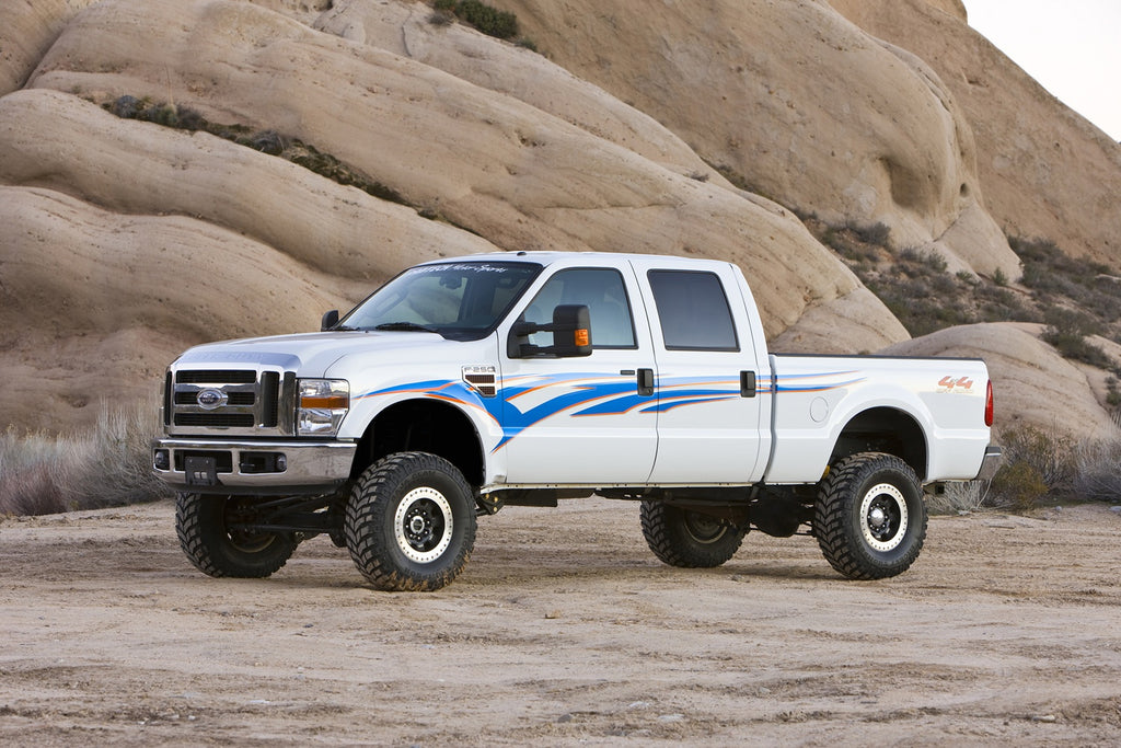 Fabtech K2118 Basic Lift System w/Shocks for Select Ford F-250 Super Duty, Ford F-350 Super Duty