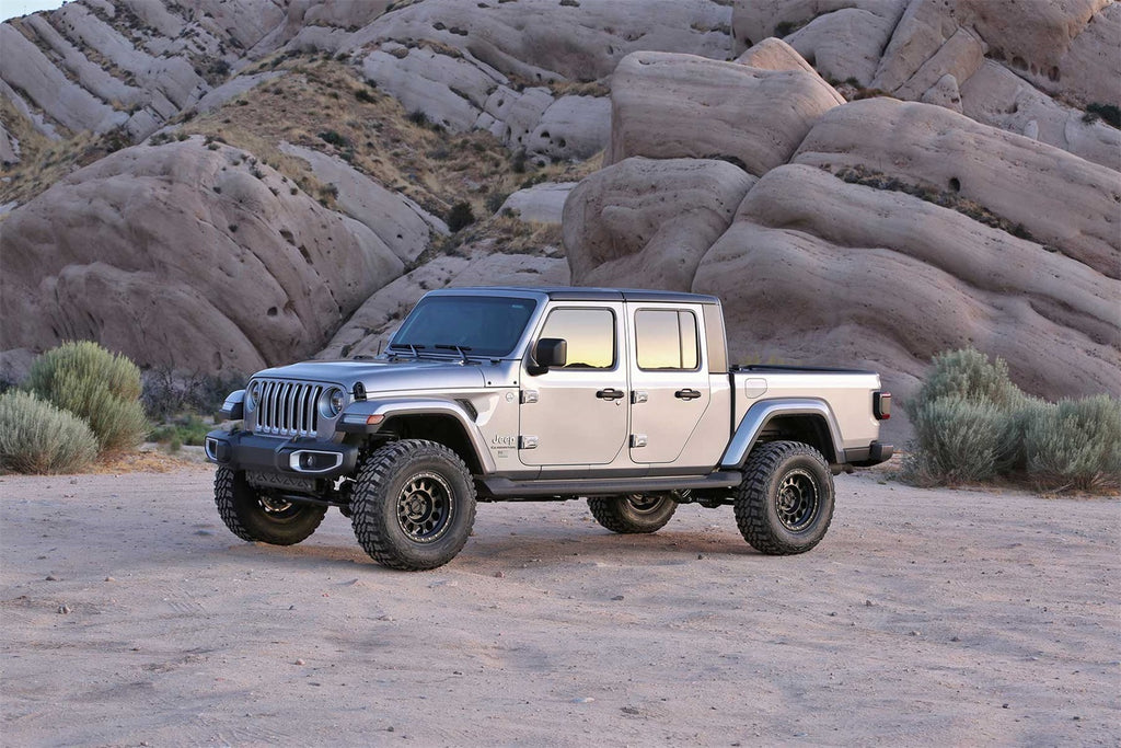 Fabtech K4167DL Trail Lift System for Select Jeep Gladiator