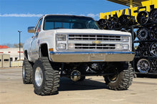 Load image into Gallery viewer, Rough Country 155.20 Suspension Lift Kit w/Shocks for Select Chevrolet Blazer, Chevrolet K10, Chevrolet K10 Suburban, Chevrolet K5 Blazer, Chevrolet S10 Blazer, Chevrolet V10, Chevrolet V10 Suburban, Chevrolet V1500 Suburban, GMC Jimmy, GMC K15, GMC K15
