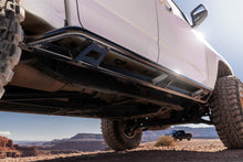 Load image into Gallery viewer, N-Fab TSG15CC-TX TrailSlider-Cab Len (2 Steps)-15-24 Colorado/Canyon Crew-TX Blk for Select Chevrolet Colorado, GMC Canyon