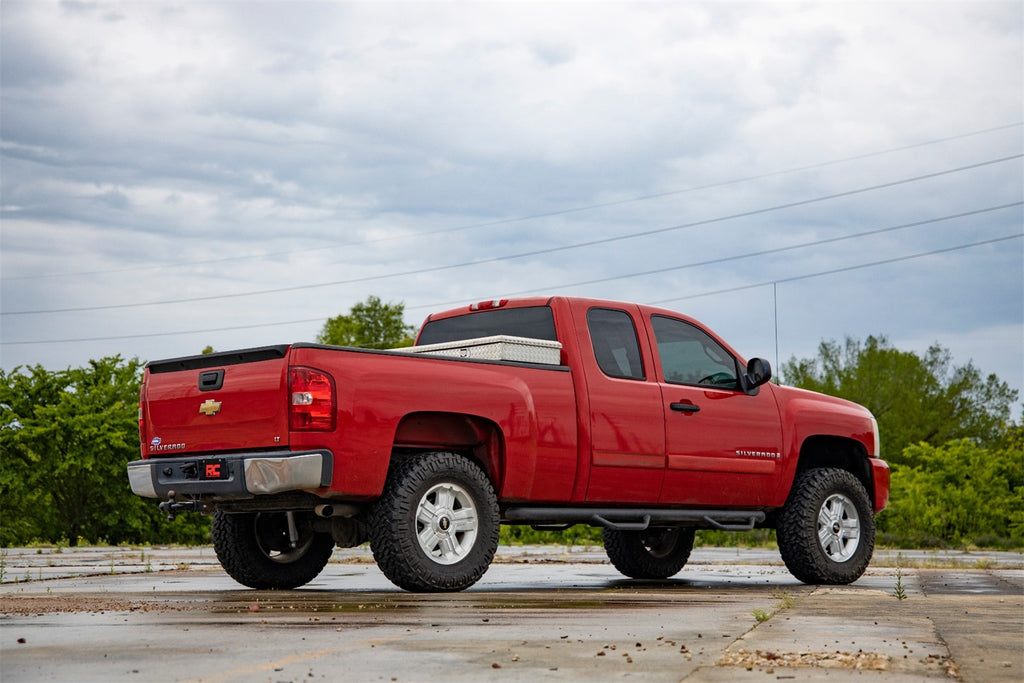 Rough Country 10830 Suspension Lift Kit for Select Chevrolet Silverado 1500, GMC Sierra
