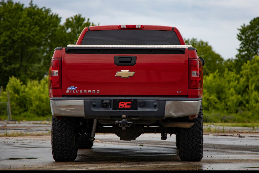 Rough Country 10840 Suspension Lift Kit w/Shocks for Select Chevrolet Silverado 1500, GMC Sierra