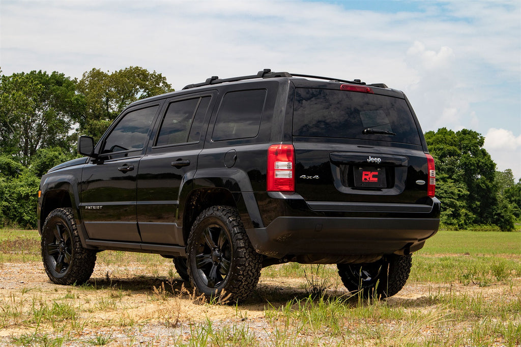 Rough Country 66532 Suspension Lift Kit w/N3 Shocks for Select Jeep Compass, Jeep Patriot