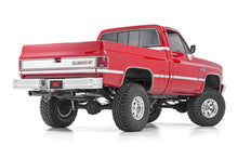 Load image into Gallery viewer, Rough Country 256.20 Suspension Lift Kit w/Shocks for Select Chevrolet Blazer, Chevrolet K10, Chevrolet K10 Suburban, Chevrolet K5 Blazer, Chevrolet S10 Blazer, Chevrolet V10, Chevrolet V10 Suburban, Chevrolet V1500 Suburban, GMC Jimmy, GMC K15, GMC K15