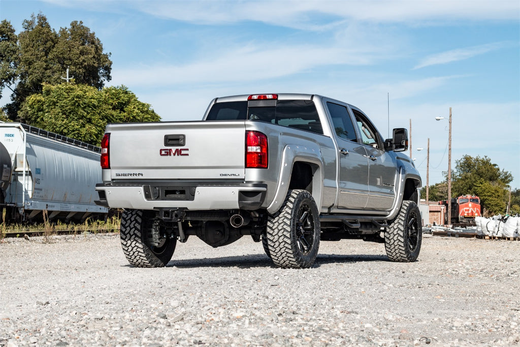 Rough Country 10370 Suspension Lift Kit for Select Chevrolet Silverado HD, Chevrolet Silverado HD, GMC Sierra HD, GMC Sierra HD