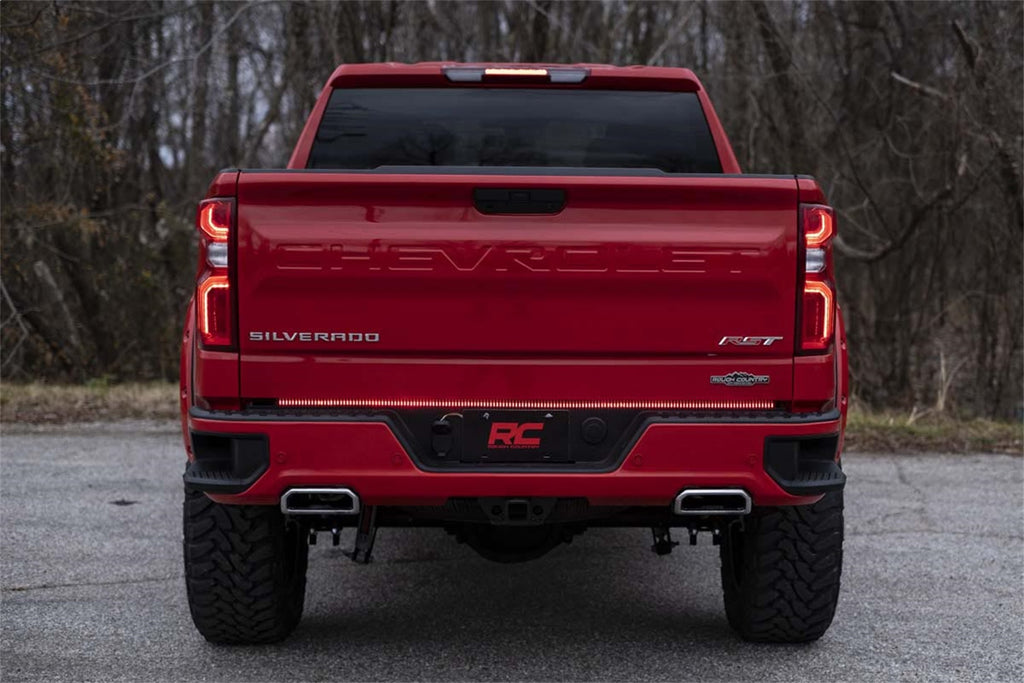 Rough Country 78860 Premium Quad-Row Multi-Function LED Tailgate Light Strip for Select Chevrolet Silverado 1500, Chevrolet Silverado HD, Chevrolet Silverado HD, Ford F-150, Ford F-250 Super Duty, Ford F-350 Super Duty, Ford F-450 Super Duty, Ford F-550