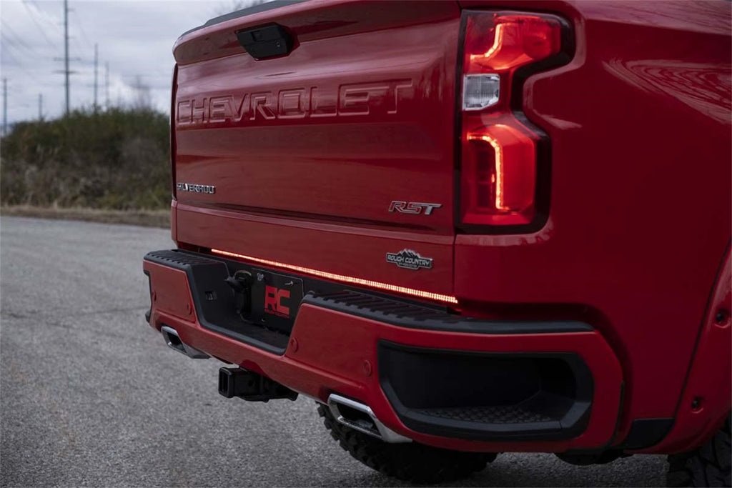 Rough Country 78860 Premium Quad-Row Multi-Function LED Tailgate Light Strip for Select Chevrolet Silverado 1500, Chevrolet Silverado HD, Chevrolet Silverado HD, Ford F-150, Ford F-250 Super Duty, Ford F-350 Super Duty, Ford F-450 Super Duty, Ford F-550