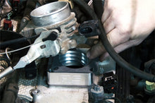 Load image into Gallery viewer, Rough Country 1068 Throttle Body Spacer for Select Jeep Cherokee, Jeep Comanche, Jeep TJ, Jeep Wrangler