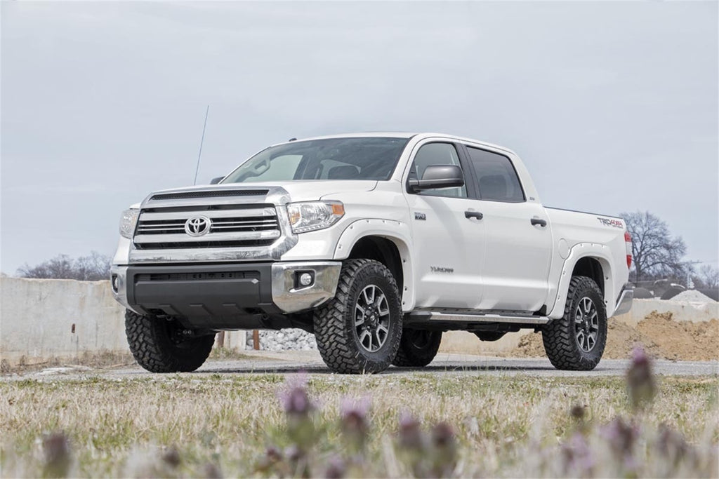 Rough Country 87000 Suspension Lift Kit for Select Toyota Tundra