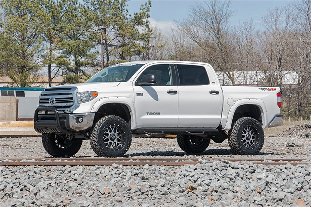 Rough Country 75240 Suspension Lift Kit w/Shocks for Select Toyota Tundra