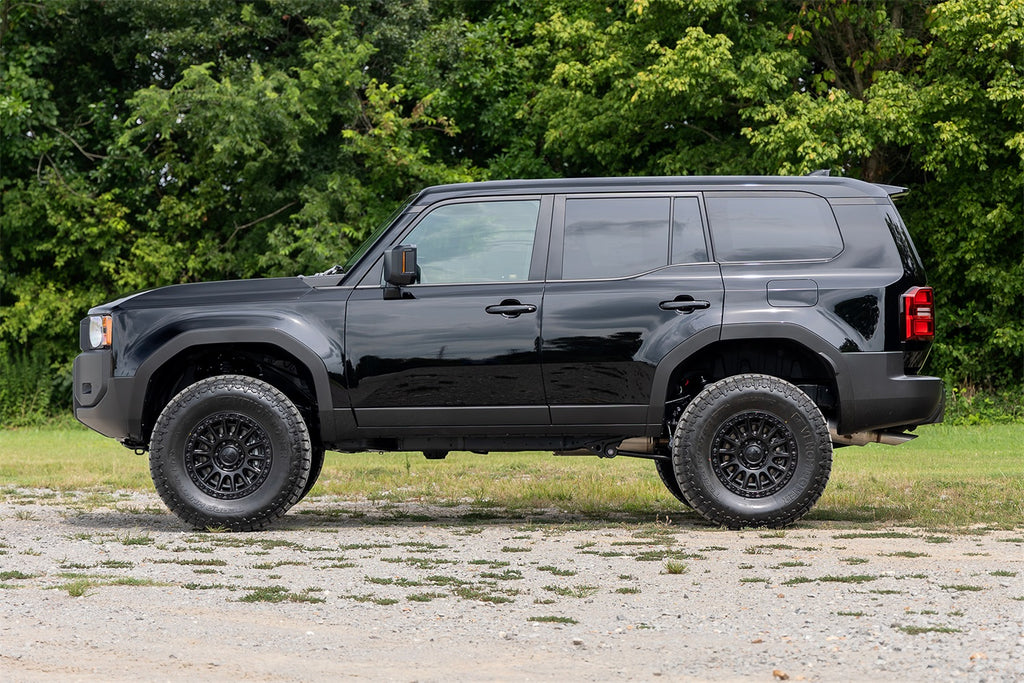 Rough Country 72630 Suspension Lift Kit w/Shocks for Select Toyota Land Cruiser