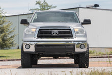 Load image into Gallery viewer, Rough Country 76840RED Suspension Lift Kit w/Shocks for Select Toyota Tundra