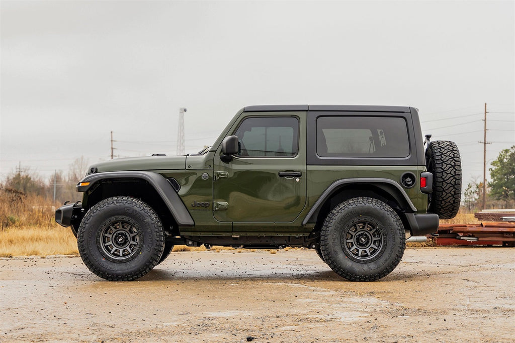 Rough Country 94130 Suspension Lift Kit w/Shocks for Select Jeep Wrangler