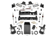 Load image into Gallery viewer, Rough Country 25840 Suspension Lift Kit w/Shocks for Select Chevrolet Silverado 1500, Chevrolet Silverado Classic, GMC Sierra 1500, GMC Sierra Classic